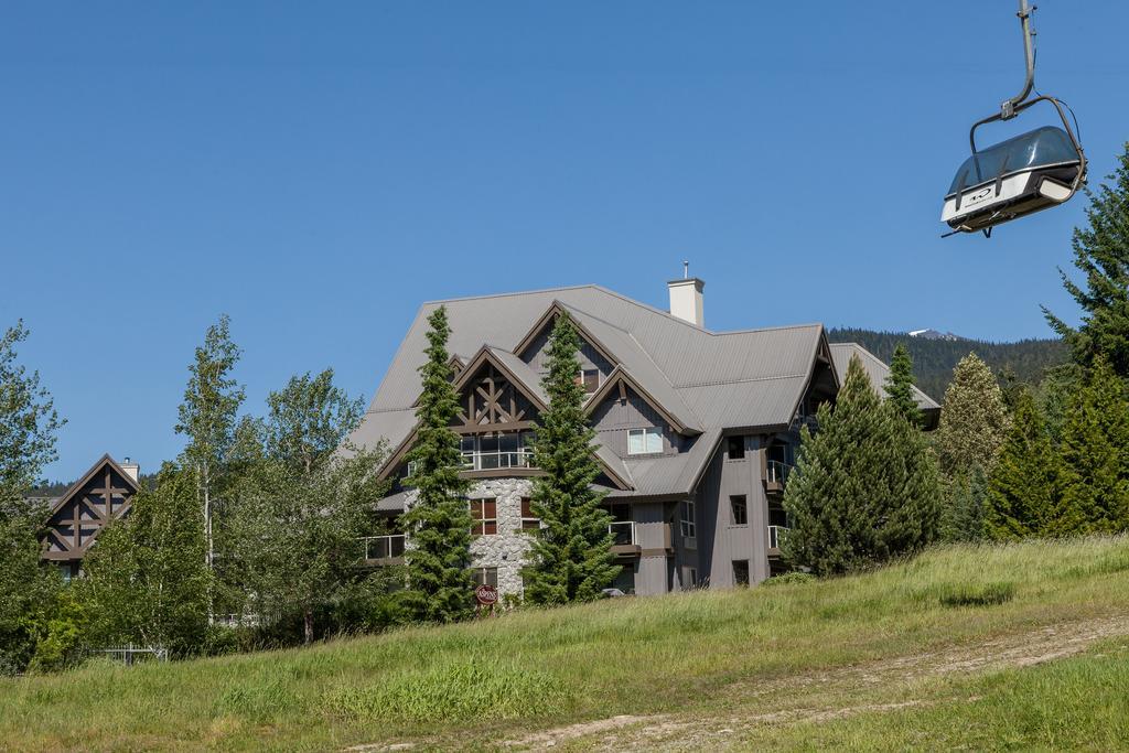 Aspens Mountain Side Resort Whistler Extérieur photo