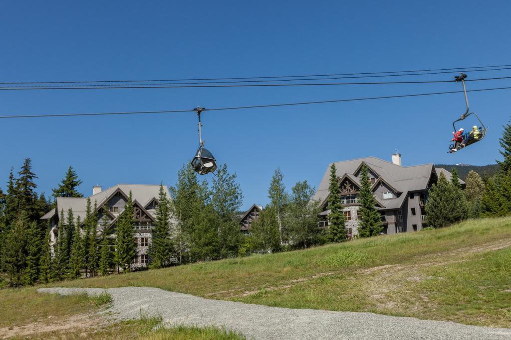 Aspens Mountain Side Resort Whistler Extérieur photo