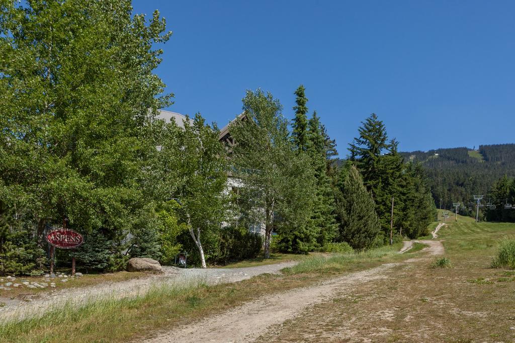 Aspens Mountain Side Resort Whistler Extérieur photo